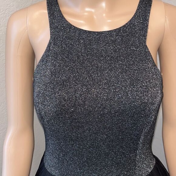 Nwot Aqua metallic black & grey party dress - Picture 4 of 7